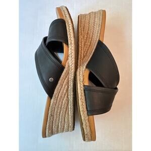 UGG Gwyn NWOT Black Leather Crisscross Espadrille Wedge Sandals Slides Size 10
